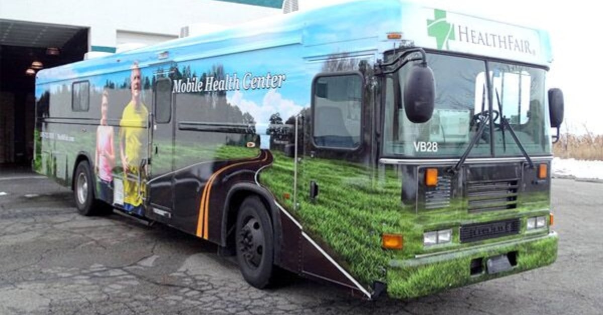 Commercial Graphics Installation on Fleet Vehicle