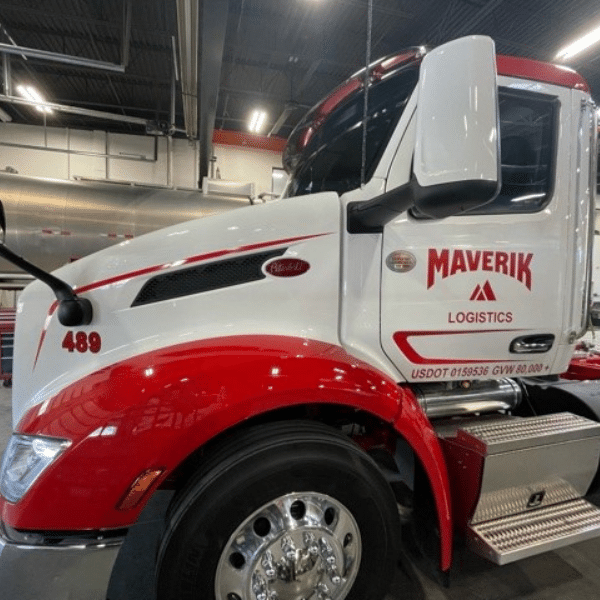 Overview of Commercial Graphics Services for Vehicles and Buildings